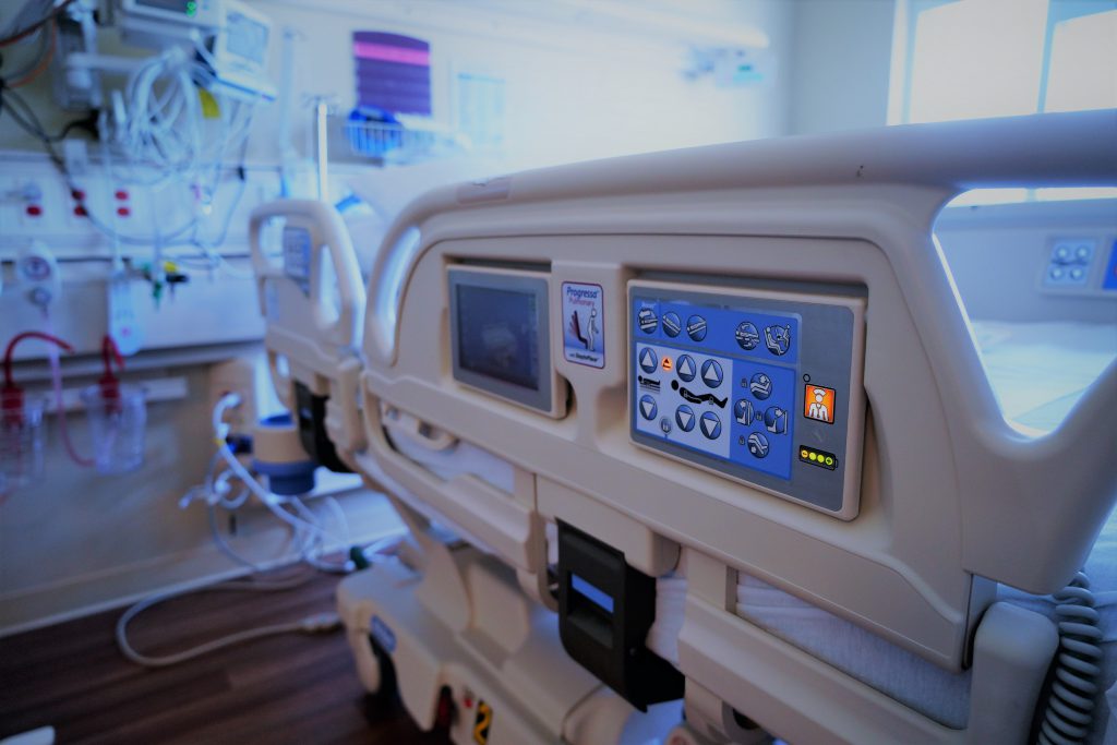Hospital smart bed in an ICU