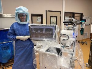 Dr. Gaskin showcases Velys in the OR following a procedure.