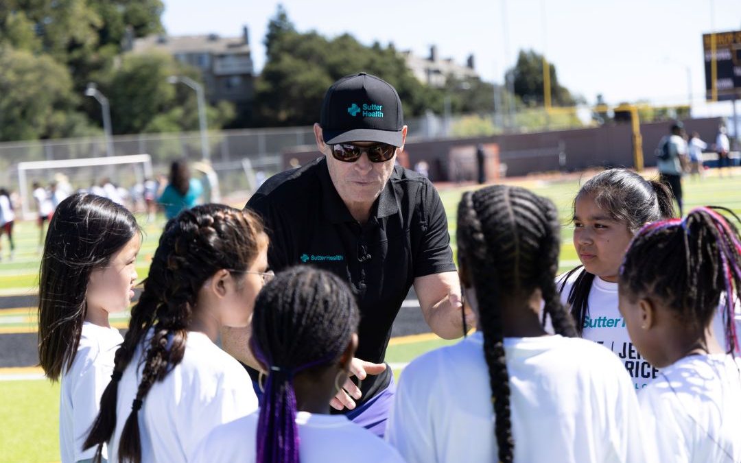 Girls Flag Football Scores Touchdown in Oakland